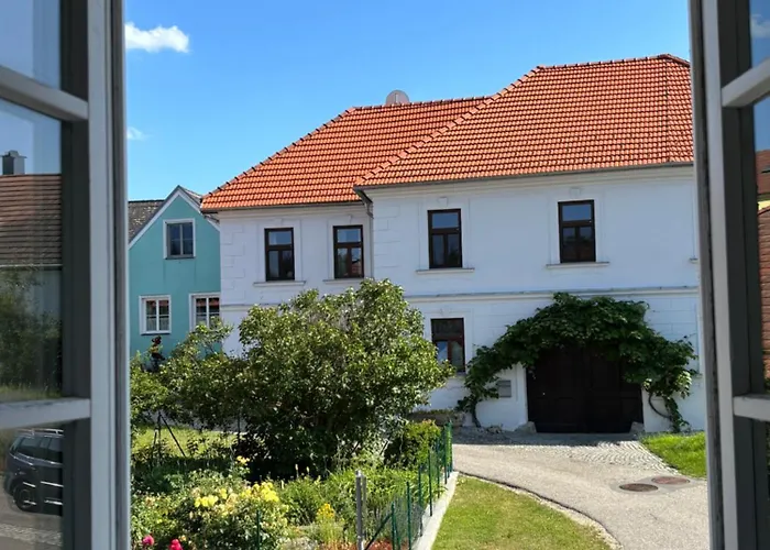 Weinstrasseapartments Zum Weinfruehling